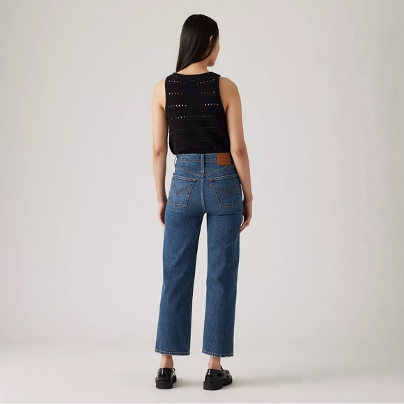 Levi’s Ribcage Straight Ankle Jeans - Picture 2 of 5